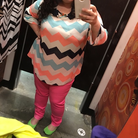 Chevron top - Picture 2 of 5